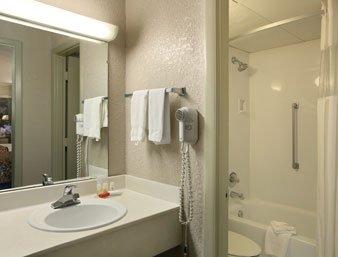 מלון אינדיאנפוליס Ramada Conference Center South מראה חיצוני תמונה